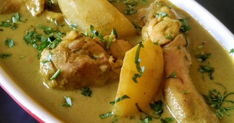 Recipe for Homestyle Green Chicken Curry with Potatoes