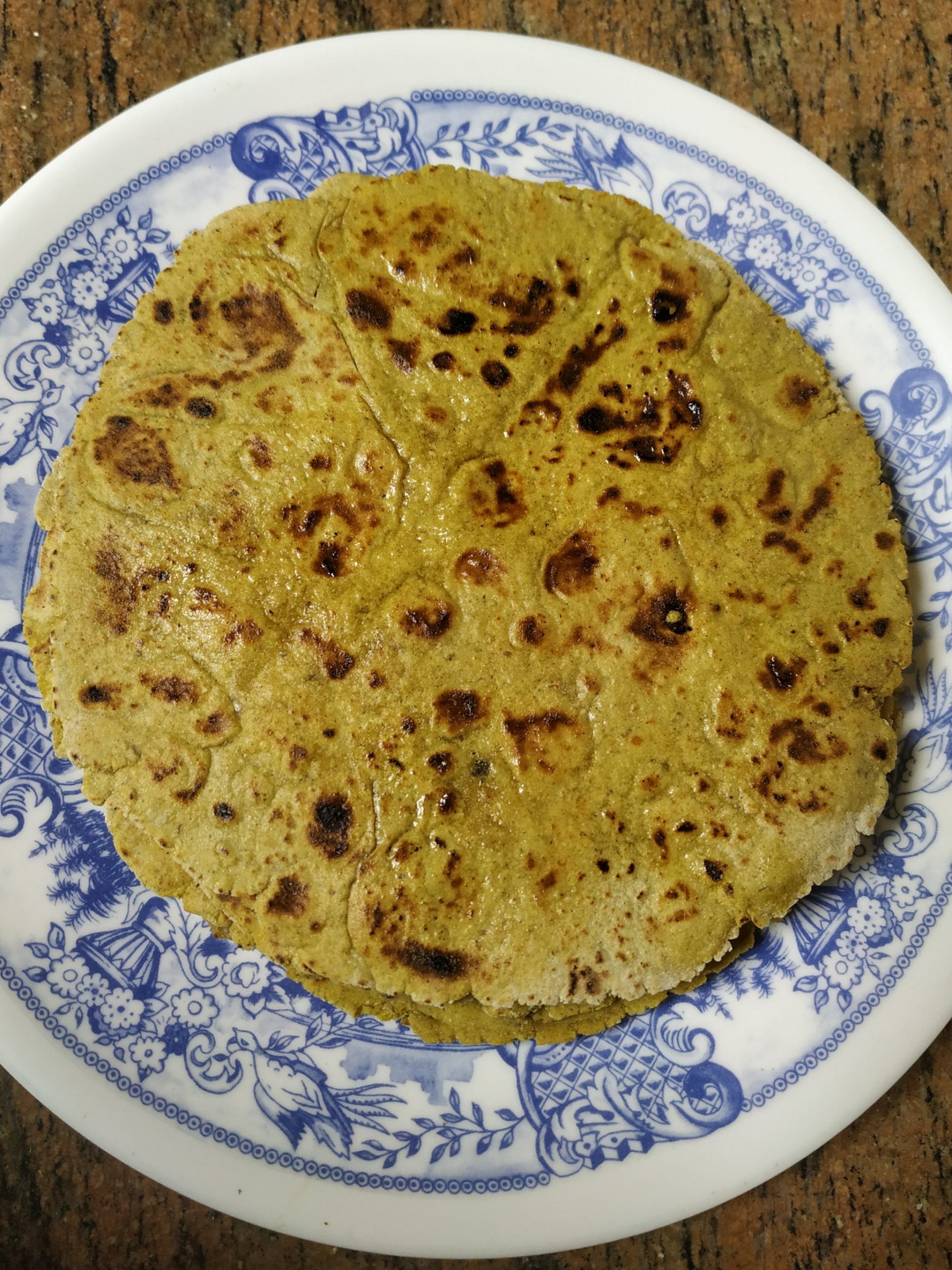 Recipe for Crispy Masala Jowari Bakhri